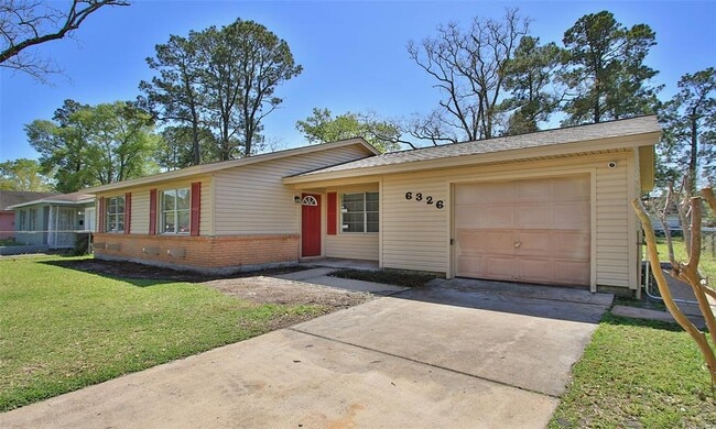 6326 Guadalupe St in Houston, TX - Building Photo - Building Photo