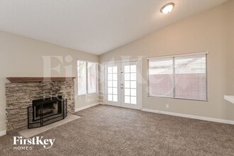 5700 Odessa Dr in Las Vegas, NV - Building Photo - Building Photo