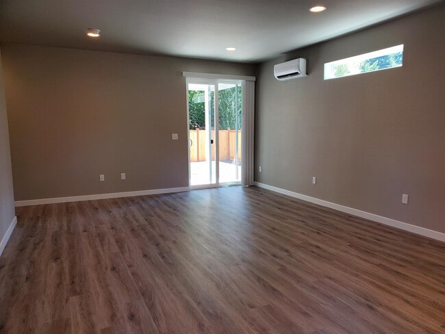 6912 Liberty Ln in Tumwater, WA - Building Photo - Building Photo