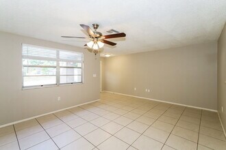 12053 Shadow Ridge Blvd in Hudson, FL - Building Photo - Building Photo