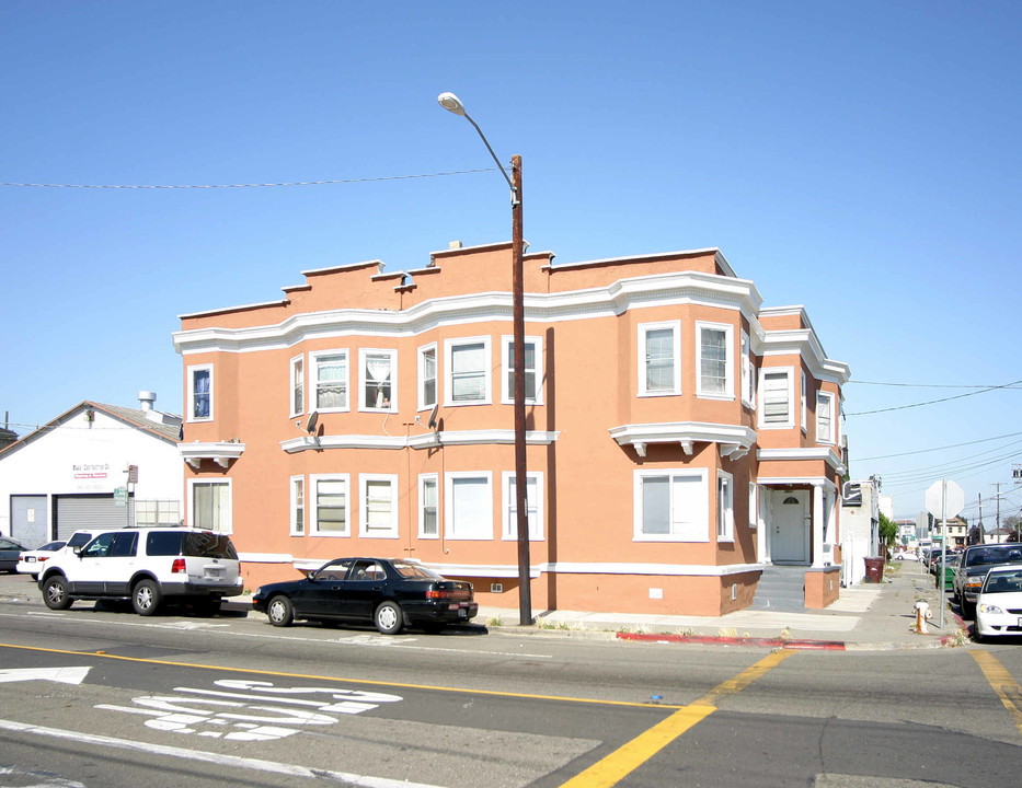 2837-2851 West St in Oakland, CA - Building Photo