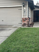 2653 Grand Canal Blvd in Stockton, CA - Building Photo - Building Photo