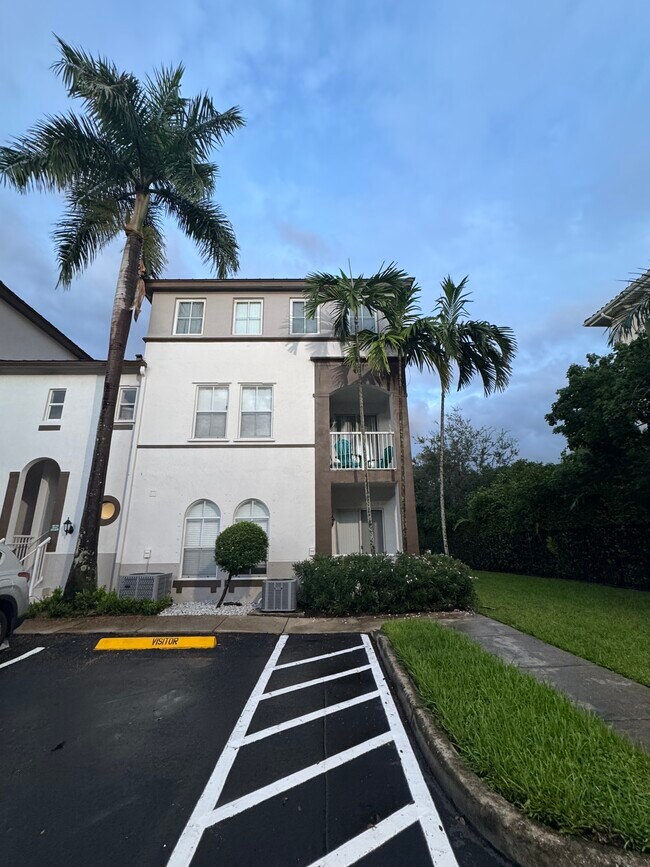 4415 SW 160th Ave, Unit Unit 103 in Miramar, FL - Building Photo - Building Photo