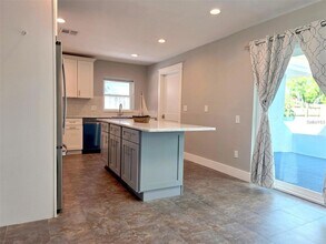 1818 Douglas Ave in Dunedin, FL - Building Photo - Building Photo