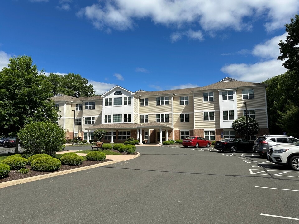 Krause Gardens Senior Living (55+) in Manchester, CT - Building Photo
