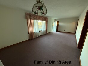 439 Hicks Cir in Clinton, TN - Building Photo - Building Photo