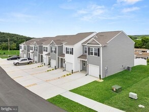 29 Wisdom Ln in Martinsburg, WV - Building Photo - Building Photo