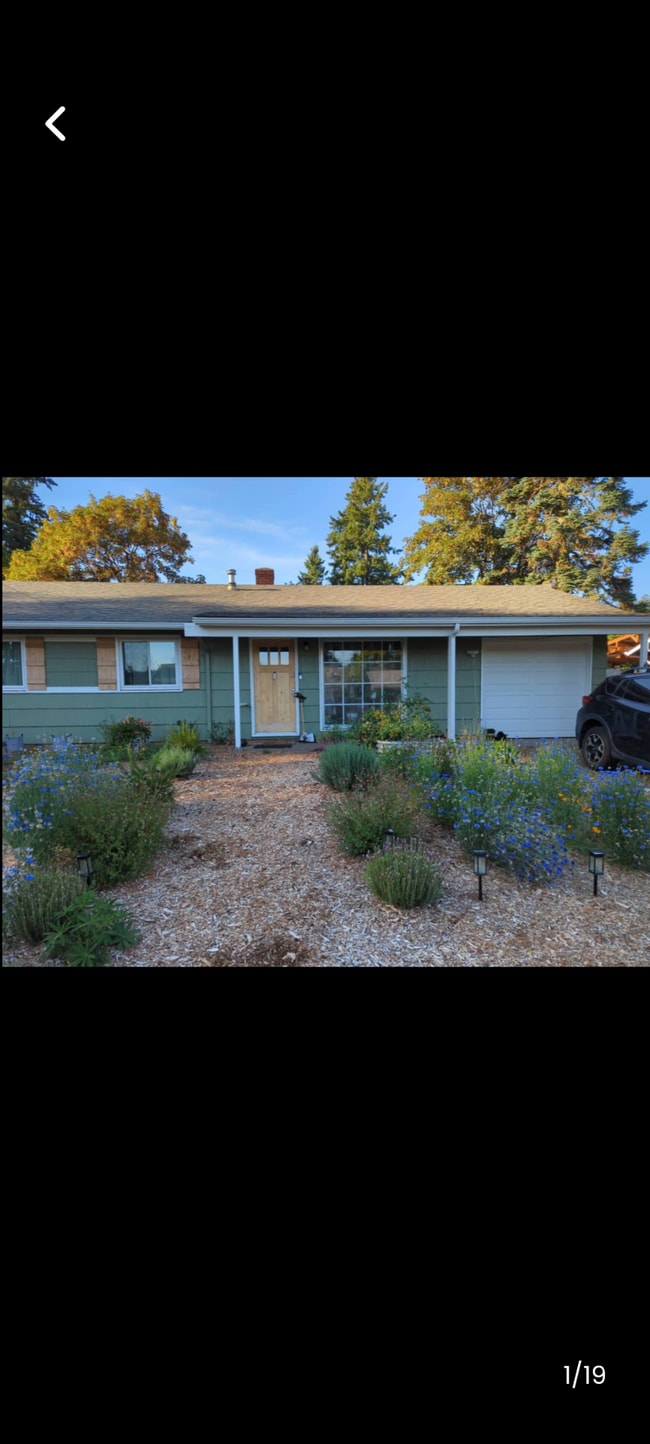 property at 12717 SE Gladstone St