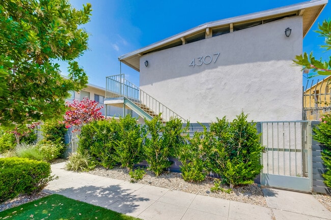 4307 W. 28th St