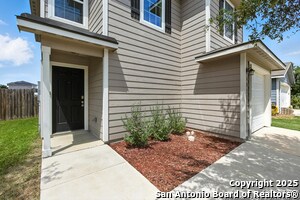 6031 Southern Vis in San Antonio, TX - Building Photo - Building Photo