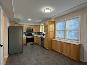 11401 W 78th Ct in Saint John, IN - Foto de edificio - Building Photo