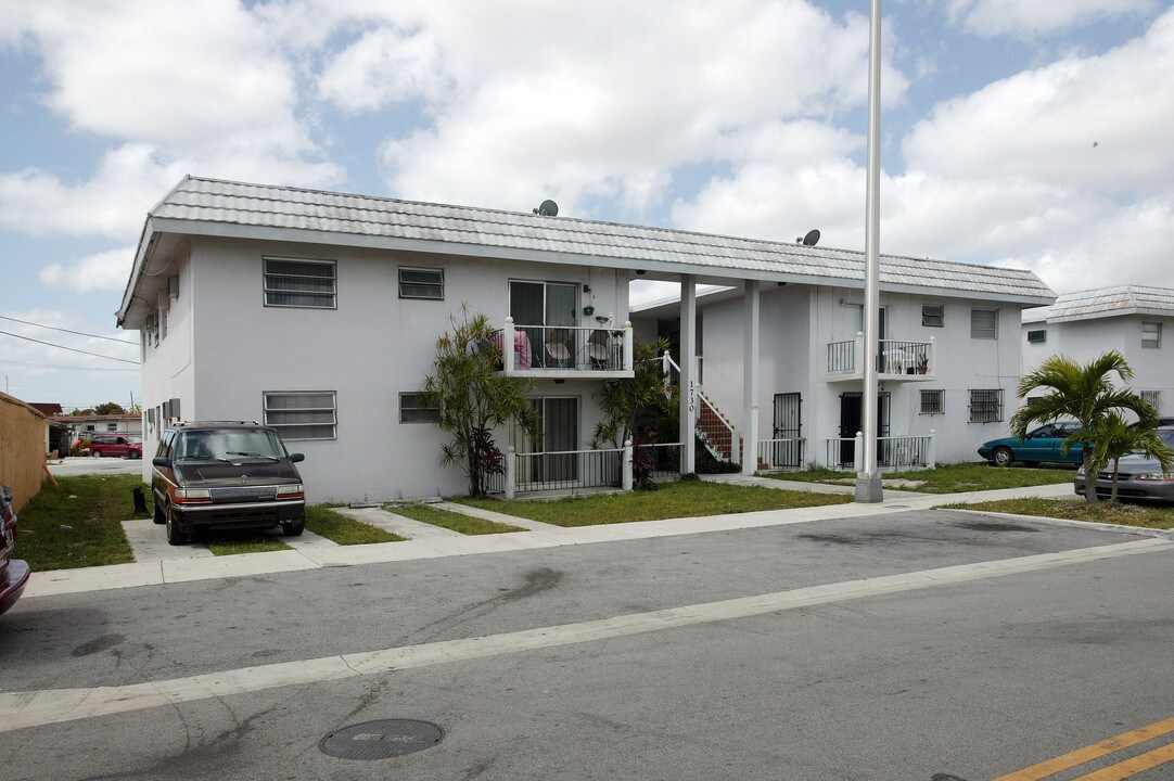 1730 Bright Dr in Hialeah, FL - Building Photo