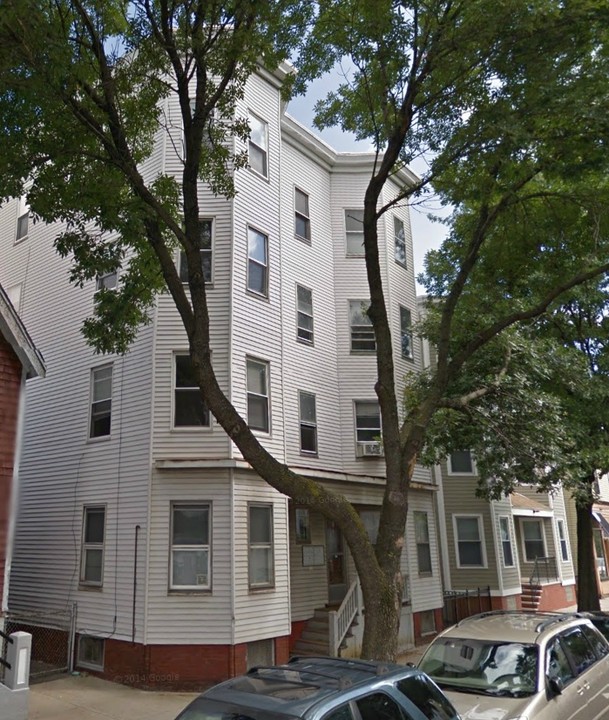 167 Hampshire St in Cambridge, MA - Building Photo