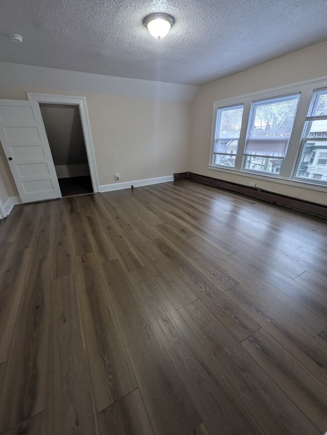 478 Winthrop Ave, Unit 3 in New Haven, CT - Foto de edificio - Building Photo