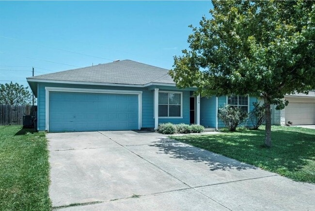 116 Holland St in Hutto, TX - Building Photo - Building Photo