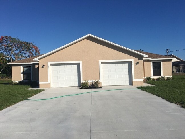 property at 621 SE 12th Ct