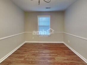 101 Long Pond Ct in Greer, SC - Building Photo - Building Photo