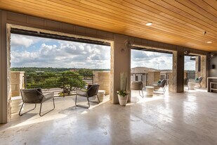 Lenox SoCo in Austin, TX - Building Photo