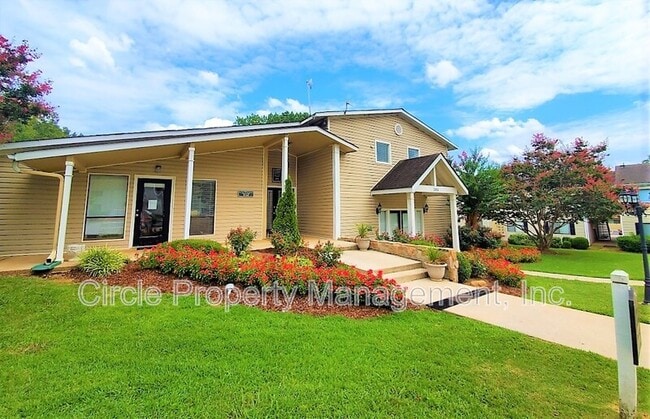property at 2021 Highridge Dr SW