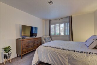5020 S Rainbow Blvd in Las Vegas, NV - Building Photo - Building Photo