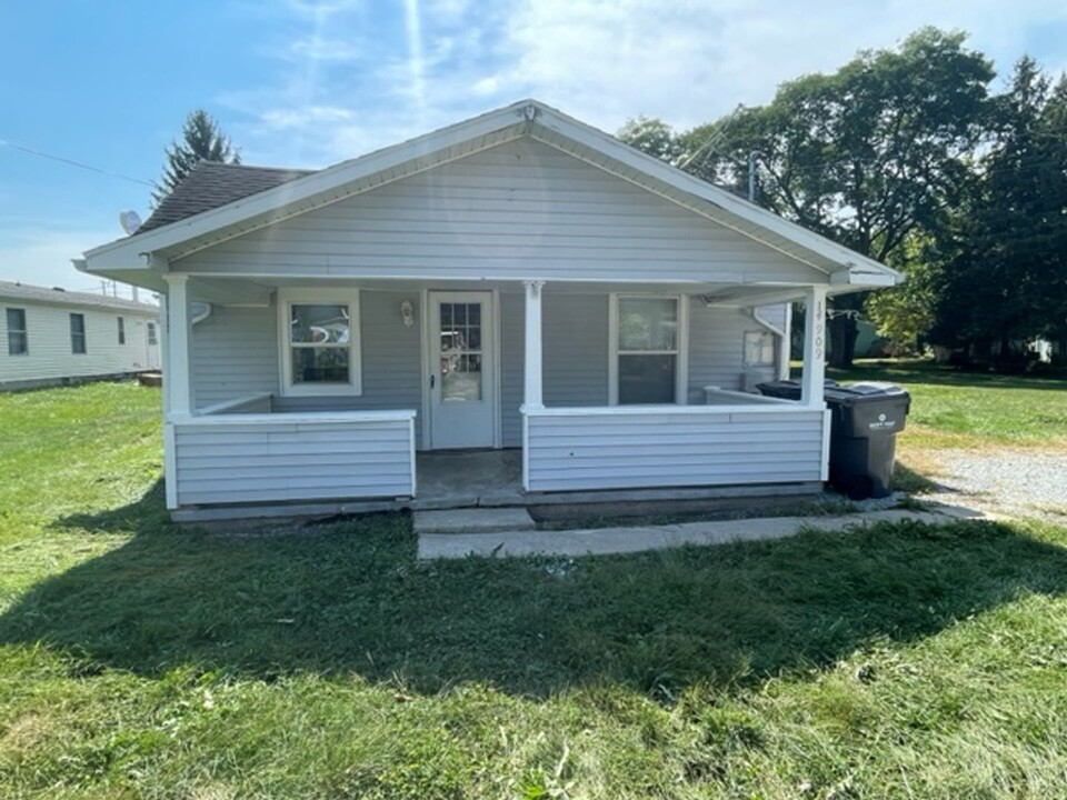 14909 W 7th St in Daleville, IN - Building Photo