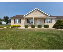 405 Merri Ln in Mifflinburg, PA - Building Photo