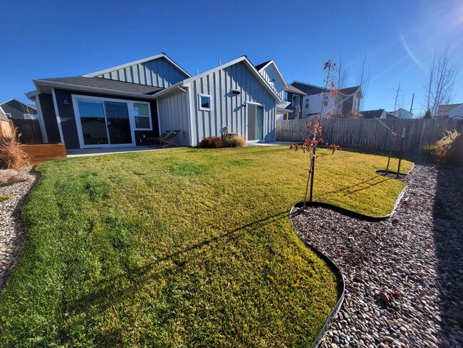 1513 Zephyr Way in Bozeman, MT - Building Photo - Building Photo