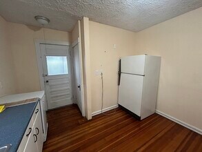 66 Lake St in Arlington, MA - Building Photo - Building Photo
