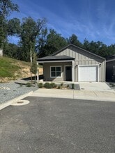 1250 Old Alturas Rd in Redding, CA - Building Photo - Building Photo