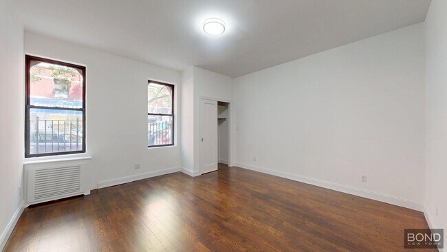 property at 206 W 104th St