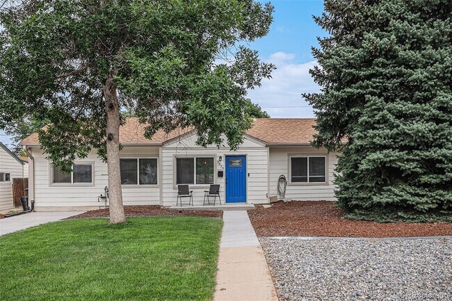 property at 3434 S Forest St