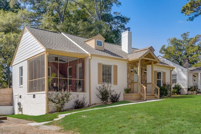 711 Campbell Cir in Hapeville, GA - Building Photo - Building Photo