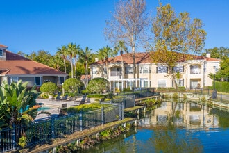 Arbor Lakes Apartments in Sanford, FL - Foto de edificio - Building Photo