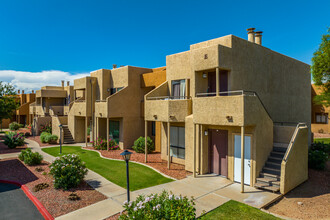 Cactus Flats in Glendale, AZ - Building Photo - Building Photo