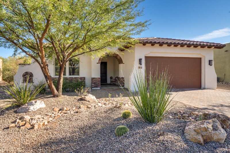 57 Burruel St in Tubac, AZ - Building Photo