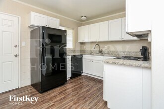 619 Essex E Dr in Las Vegas, NV - Building Photo - Building Photo