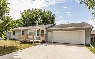 5401 W 25th St in Sioux Falls, SD - Building Photo