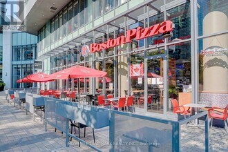5168 Yonge St in Toronto, ON - Building Photo - Building Photo