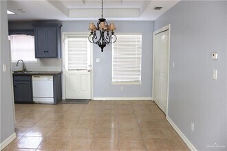 2016 W Western Dr in Edinburg, TX - Building Photo - Building Photo