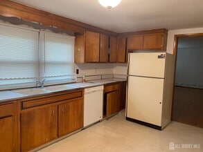 123 Highland Ave in Highland Park, NJ - Building Photo - Building Photo