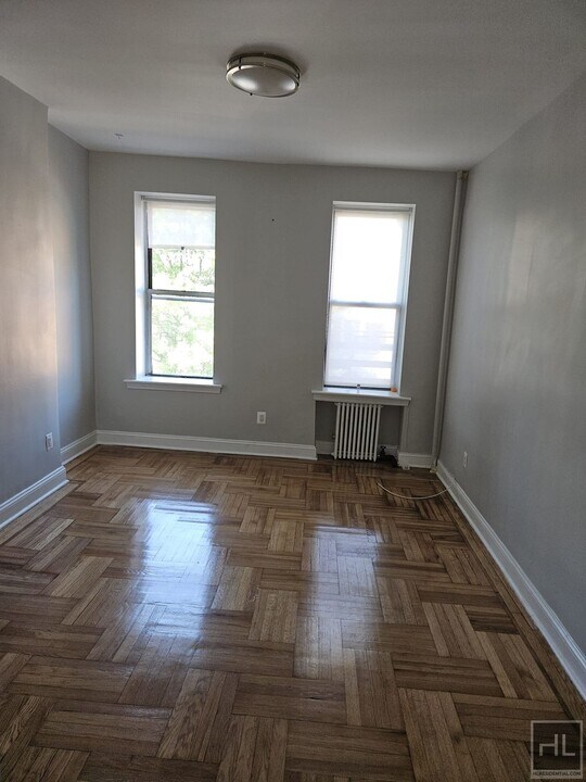 65 Malcolm X Blvd in Brooklyn, NY - Building Photo