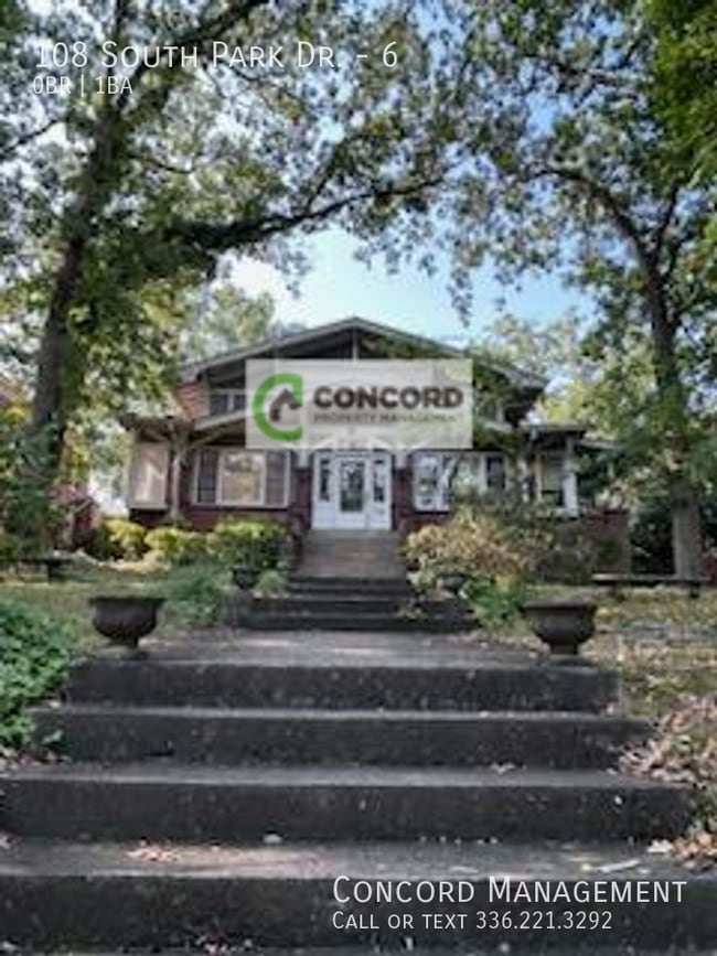 property at 108 S Park Dr