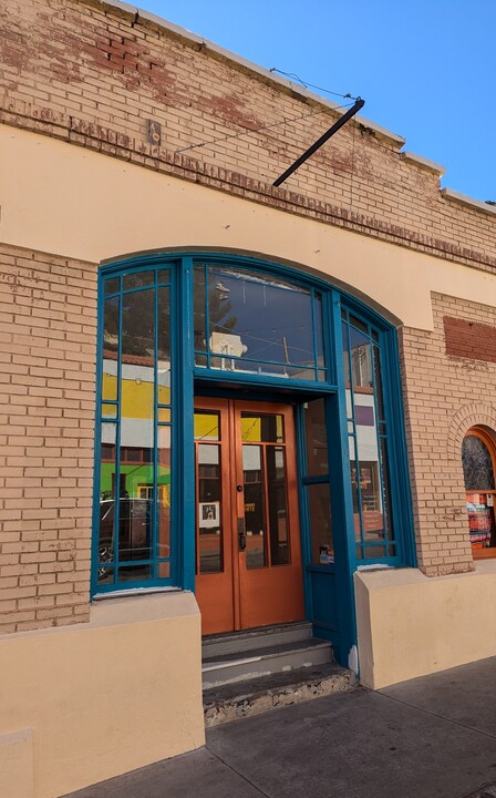 76 Main St in Bisbee, AZ - Building Photo