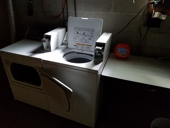 405 12th St NW in Willmar, MN - Building Photo - Building Photo