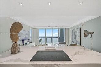 6899 Collins Ave in Miami Beach, FL - Building Photo - Building Photo