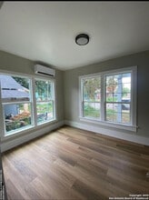 143 E Baylor in San Antonio, TX - Foto de edificio - Building Photo