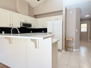 847 Cousineau Rd in Windsor, ON - Building Photo - Building Photo