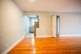 302 E Broadway in Long Beach, NY - Building Photo - Building Photo