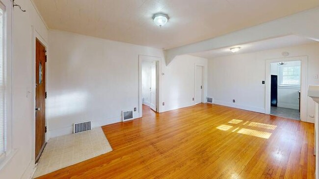 611 N 2nd St in Bismarck, ND - Building Photo - Building Photo