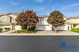 664 Julmar Cir in Fairfield, CA - Building Photo